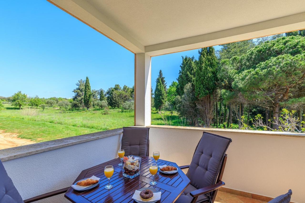 Cuvi Apartment